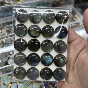 Nouveauté Labradorite bleue brillante polie sculptée cabochons ronds en pierre de palmier Labradorite naturelle cristal pierres lâches à vendre - Product Image 3