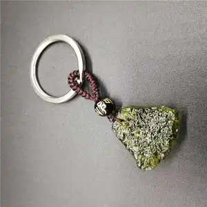 Hot Sale A++ Natural Moldavite green aerolites crystal stone KeyChain energy apotropaic4g-6g/ lot Unique KeyChain