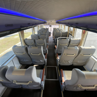Autobus touristique élégant TENGLONG 9m Euro 3 Yuchai 38 places avec option airbag et suspension à ressorts à lames