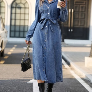 Robe midi en jean élégante sur mesure à manches longues avec ceinture et col à revers pour femmes - Product Image 5