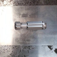 Machine de fraisage et de gravure CNC pour la fabrication de moules métalliques en aluminium, acier inoxydable et acier au carbone