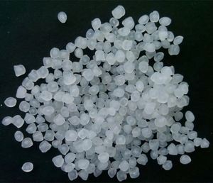 Granulés LLDPE M500026, fournisseur de matière première LLDPE, granulés reconditionnés, résine vierge non recyclée - Product Image 4
