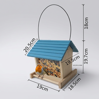 Mangeoire à oiseaux suspendue en bois de style pastoral avec toit rouge, design imperméable pour station d'alimentation des oiseaux sauvages en extérieur
