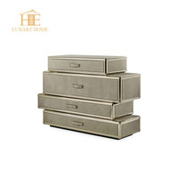 Meuble TV de Luxe Haut de Gamme Personnalisé, Commode Moderne de Luxe avec Tiroirs, Design Tendance en Cuir de Crin de Cheval et Bois pour Salle à Manger, Villa, Table TV