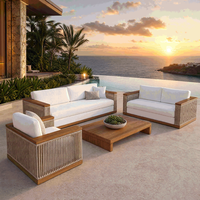 Ensemble de canapés modulaires d'extérieur en teck massif de luxe moderne avec fauteuils et table basse pour villas, patios et jardins - Wicke moderne