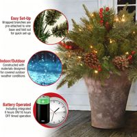 Hiasan Puncak Pohon Natal Buatan dengan Alas Logam, Kerucut Pinus, Buah Berry Merah, Lampu Hangat, Dekorasi Natal untuk Teras dan Halaman, Grosir