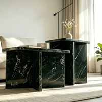 Table d'appoint minimaliste en marbre vert, idéale pour les bureaux de direction modernes et les salons de villas de luxe