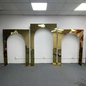 Lengkungan baja tahan karat kotak latar belakang logam pernikahan luar ruangan dapat disesuaikan emas berkilau untuk latar belakang pesta dan dekorasi pernikahan - Product Image 2