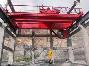 Pont roulant à double poutre de qualité exceptionnelle, personnalisé, 50 tonnes, type <span class=keywords><strong>QD</strong></span>, composants de moteur et d'engrenage, télécommande au sol - Product Image 5