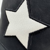 Gorra Trucker de 5 Paneles de Cuero PU y Malla con Logotipo Bordado en 3D Personalizado Premium, Parche de Cuero de Diseño de Lujo, Deportiva Unisex
