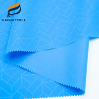 Tissu en nylon 40D sans PFC avec revêtement DWR et embossage PU pour sacs à dos d'extérieur et vestes imperméables