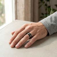 Bague en carbure de tungstène 8 mm en gros avec incrustation bois noir et corde de guitare, alliances pour hommes et femmes, bijoux de mode, cadeaux