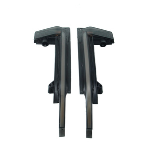 Autodragons Clignotants de rétroviseur latéral à LED séquentiels pour A4 S4 A5 S5 A6 S6 A8 S8 Q3 - Product Image 1