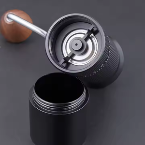 Moulin à café manuel en acier inoxydable, sur mesure et exclusif, adapté à un usage domestique et en extérieur - Product Image 3