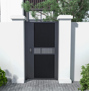 <span class=keywords><strong>Portail</strong></span> de cour en aluminium personnalisable avec finition noire thermolaquée <span class=keywords><strong>et</strong></span> passage piéton <span class=keywords><strong>intégré</strong></span> - Product Image 4