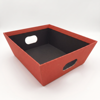 Organisateur de bureau en non-tissé rouge terre cuite avec intérieur noir et poignées ovales pour rangement professionnel au bureau