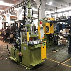 Máquina de Moldeo por Inyección de Plástico Vertical, Pequeña, Totalmente Automática y de Alta Eficiencia - Product Image 4