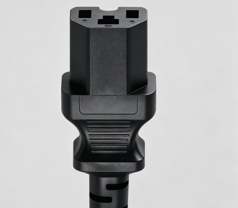 Connecteur CEI