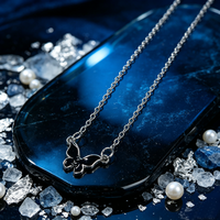 Colliers pendentifs exquis en forme de papillon noir porte-bonheur, colliers simples et élégants pour femmes, cadeaux souvenirs, chaînes de colliers