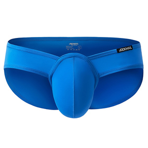 Calzoncillos bóxer de cintura baja para hombre, ultrafinos, de punto, de seda helada y nailon, transpirables, antibacterianos, con bolsa grande y realce, que moldean el cuerpo y la cintura. - Product Image 4