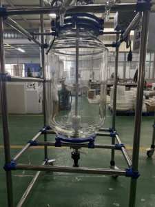 Réacteur de distillation en verre 50L verre 3.3 à haute teneur en borosilicate pour une stabilité thermique extrême (-80C à 300C) fractionnement - Product Image 2