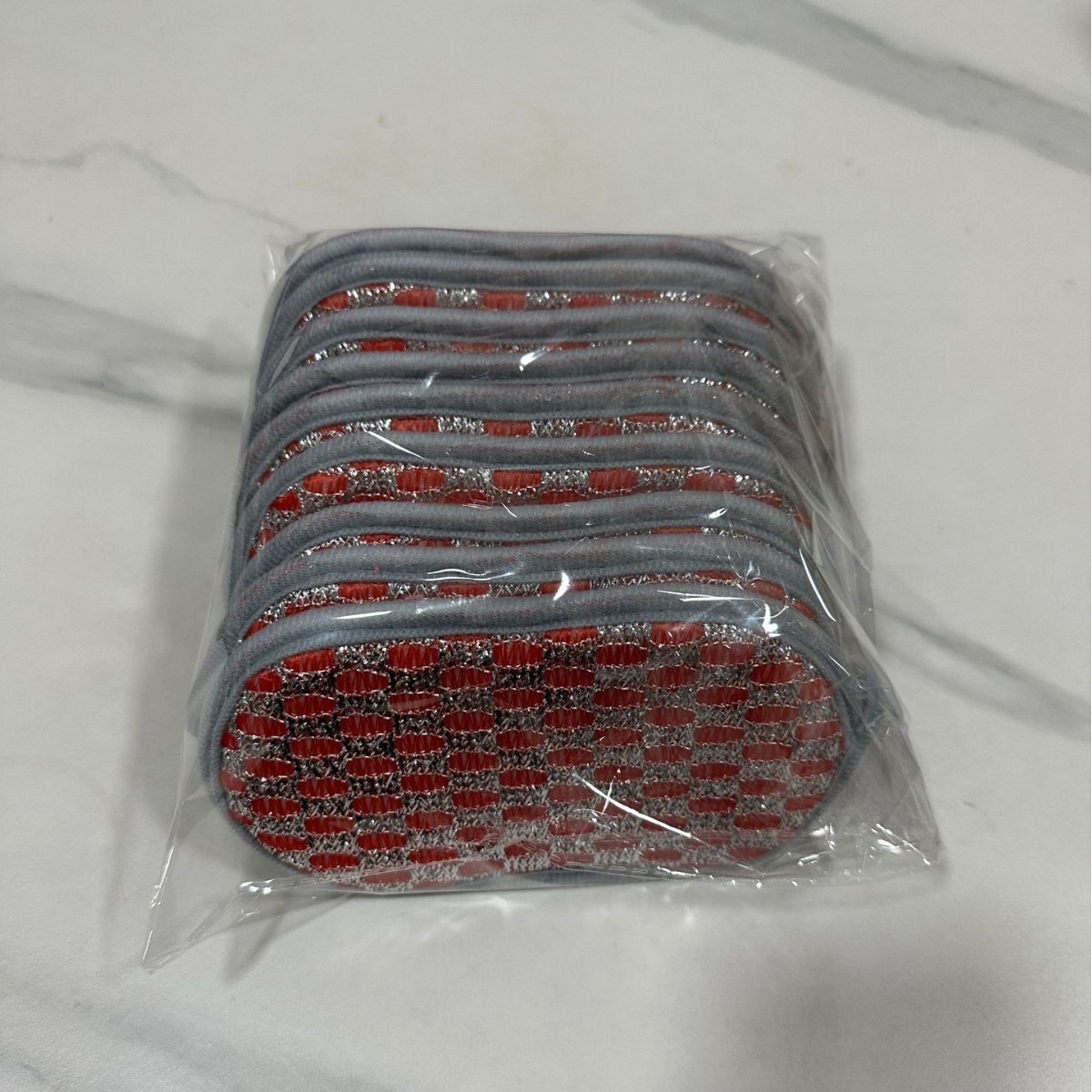 Neuf pièces rouges (sachet individuel)