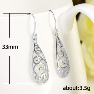 Orecchini Pendenti Vintage a Foglia Traforata da Donna, Accessori Moda Statement per Feste e Uso Quotidiano - Product Image 5