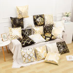 Federa per cuscino geometrica placcata in oro di lusso di natale 2023 per la decorazione domestica federa per cuscino del divano bianco nero