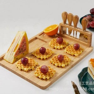 Juego de Tabla de Quesos de Madera con Cuchillos Rectangular 39.5x29.5x4.5 Cm para Fiestas y Uso Doméstico - Product Image 3