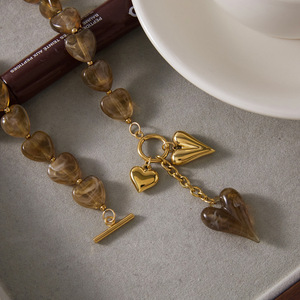 Collar de Corazones Acrílicos con Cierre de Palanca Hecho a Mano, Impermeable, de Acero Inoxidable con Baño de Oro de 18k, Popular Verano 2026 - Product Image 3