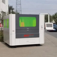 Wuhan CNC industrie équipement Raycus petite échelle fermée 1390 1KW 2000 watts 3KW fibre métal Laser découpeuse prix