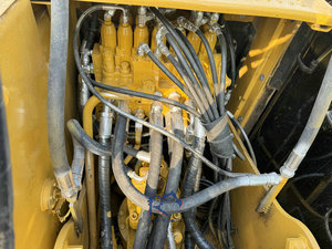 รถขุดตีนตะขาบไฮดรอลิกมือสอง Cat313 ขนาด 13 ตัน รุ่นดั้งเดิม รถขุดขนาดกลาง Cat 310 313 308 307 สภาพดี ขาย - Product Image 6