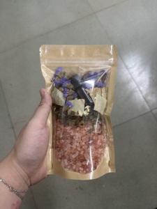 Ensemble de sel de bain aux fleurs séchées et huiles essentielles naturelles Brineblum, produit de bain relaxant pour le corps, spa à domicile mains libres, tube de neige - Product Image 6