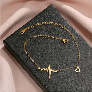 Bracelet de <span class=keywords><strong>cheville</strong></span> mignon avec breloque cœur <span class=keywords><strong>creux</strong></span> Bracelet de <span class=keywords><strong>cheville</strong></span> en <span class=keywords><strong>acier</strong></span> inoxydable anti-ternissement <span class=keywords><strong>pour</strong></span> femme - Product Image 4