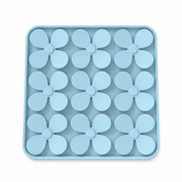 Tapis à lécher pour chien en silicone de qualité alimentaire avec ventouses antidérapantes, facile à nettoyer, anti-étouffement, tapis d'alimentation lente pour chiens de petite et moyenne taille