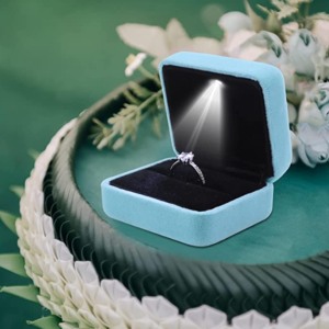 Hộp Quà Tặng Trưng Bày Trang Sức Nhung Xanh Nhạt Đèn LED Tùy Chỉnh Sang Trọng Sinh Thái Bán Sỉ Cho Nhẫn Đính Hôn Cầu Hôn Hộp Nhẫn Cưới - Product Image 4