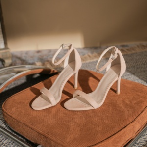 Sandales d'été sexy pour femme à talons, en satin léger et confortable, avec strass sur la boîte à orteils, pour soirées d'hiver et clubs en extérieur - Product Image 3