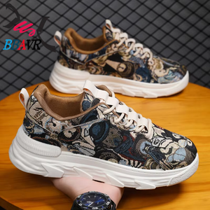 Zapatillas deportivas casuales para hombre con puntera, transpirables, suela suave, forro de malla, antideslizantes para primavera y otoño, que aumentan la altura, estilo urbano. - Product Image 1