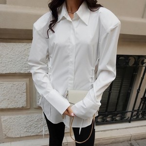 Kemeja Putih Wanita Musim Semi 2026 untuk Kerja, dengan Ikat Pinggang, Bantalan Bahu, Slim Fit, Kerah Lapel, Panjang Sedang, Blus Modis - Product Image 2