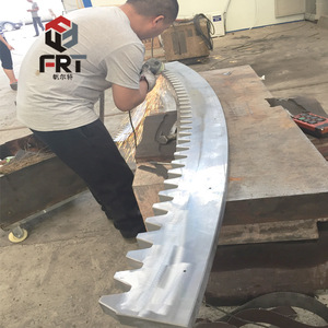 Machines de fraisage CNC à portique de haute précision de 6 m pour grands segments d'anneaux d'engrenages à 50 modules, fabriquées par les fabricants de la province du Henan, Luoyang - Product Image 4