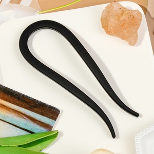 Peine de Pelo Minimalista Esmerilado en Forma de U para Mujer, Accesorios para el Cabello al por Mayor - Product Image 6