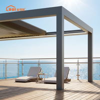Pergola à lames orientables en aluminium motorisée bioclimatique avec éclairage LED, revêtement poudré, imperméable, sur mesure pour jardin et terrasse