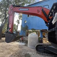 Excavatrice sur chenilles hydraulique Doosan Dx225 d'occasion (90% neuve), 22,5 tonnes, moteur 110 kW, boîte de vitesses, pompe, PLC, roulement, engrenage, inspection vidéo