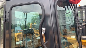 <span class=keywords><strong>Bulldozer</strong></span> usado Shantui <span class=keywords><strong>SD16</strong></span> SD22 SD32 SD42 SD52 Maquinaria de movimiento de tierras de segunda mano barata <span class=keywords><strong>Bulldozer</strong></span> sobre orugas - Product Image 4