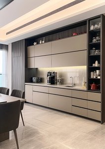 Mueble de <span class=keywords><strong>Cocina</strong></span> con Vitrina de Vidrio Templado y Cajones con Amortiguación Silenciosa para Cocinas Familiares Grandes y Abiertas - Product Image 3