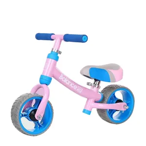 Hochwertige Kinder Balance Fahrrad 2 in 1 ohne Kicks tand Mädchen fahren auf Balance Bike