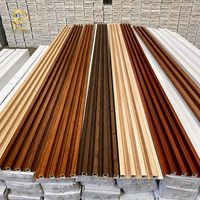 Panneau mural cannelé intérieur en PVC, marbre blanc, bois, panneau mural 3D, panneaux WPC, fabricants de revêtements muraux
