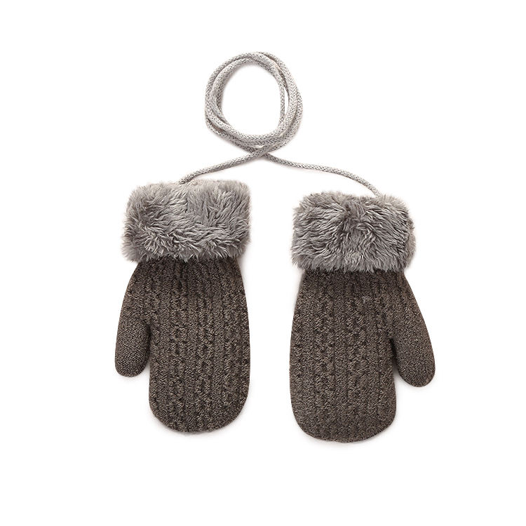 สีเทาเข้ม