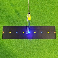SwingPerfect Tapis d'entraînement de golf laser pour le putting, avec modèle d'arc de rythme, marqueur réfléchissant, sans balle, aides au contrôle de la distance
