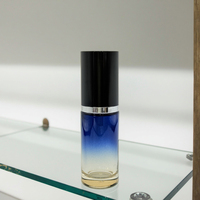 Pompe à escalier argentée de luxe Offre Spéciale et couvercle noir fond de teint 35ml bouteille en verre dégradé jaune et bleu